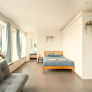 Aspen In The Center Of Apartment Antwerp