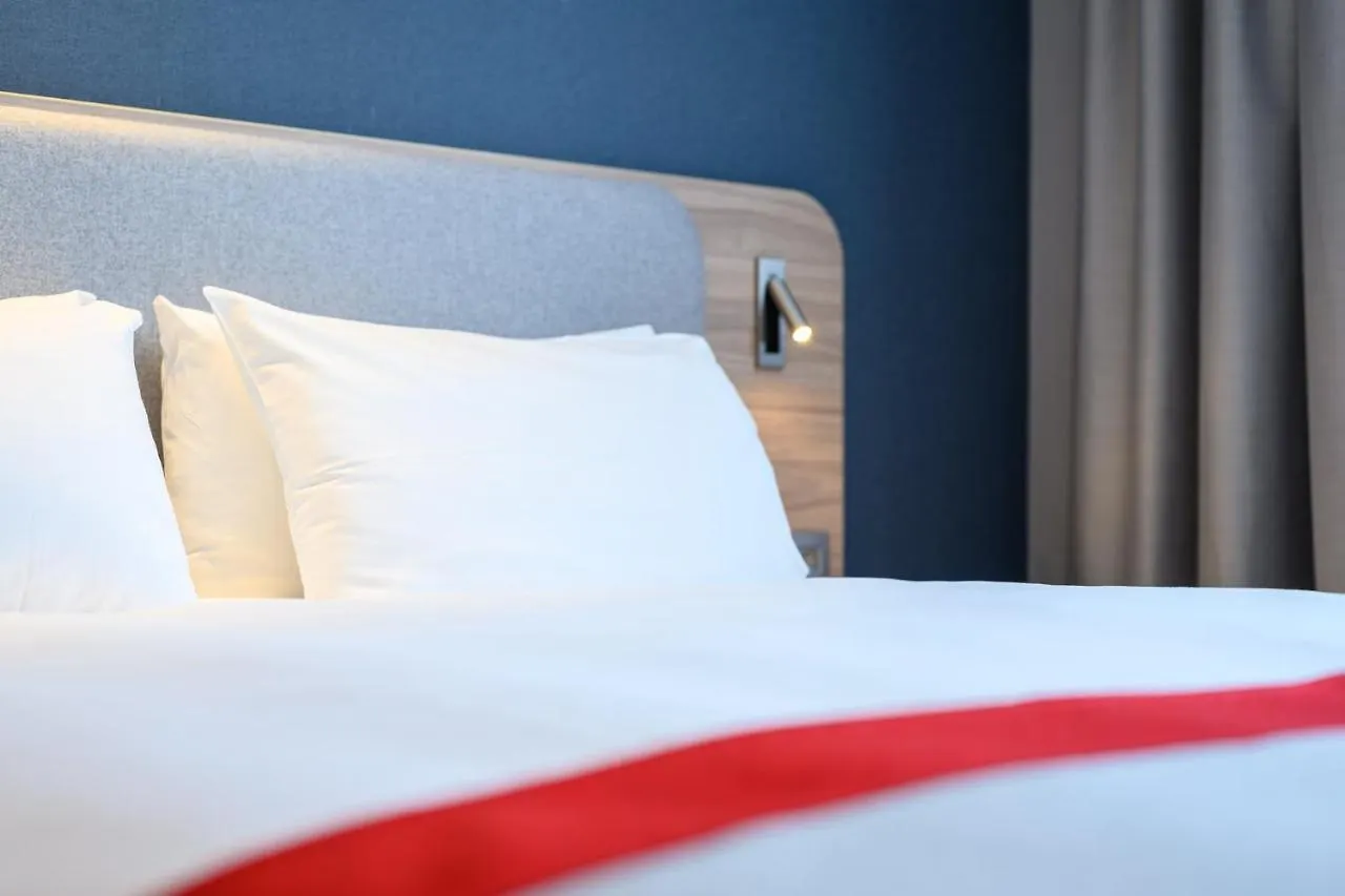Holiday Inn Express Antwerp - City Centre By Ihg Hotel