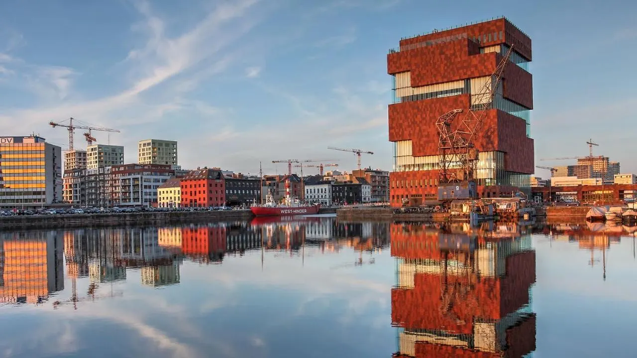 Hotel Holiday Inn Express Antwerp - City Centre By Ihg
