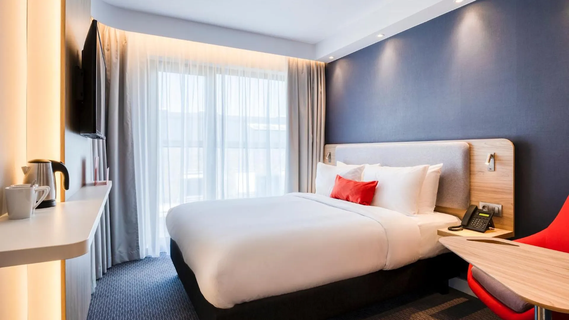Holiday Inn Express Antwerp - City Centre By Ihg Hotel