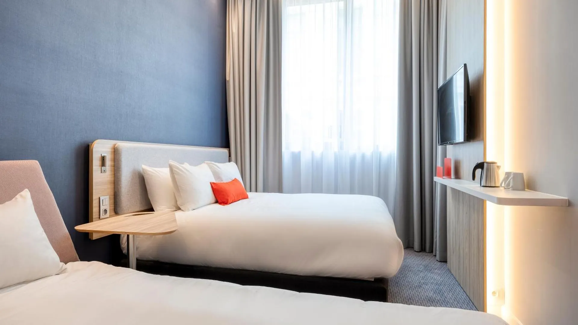 Holiday Inn Express Antwerp - City Centre By Ihg