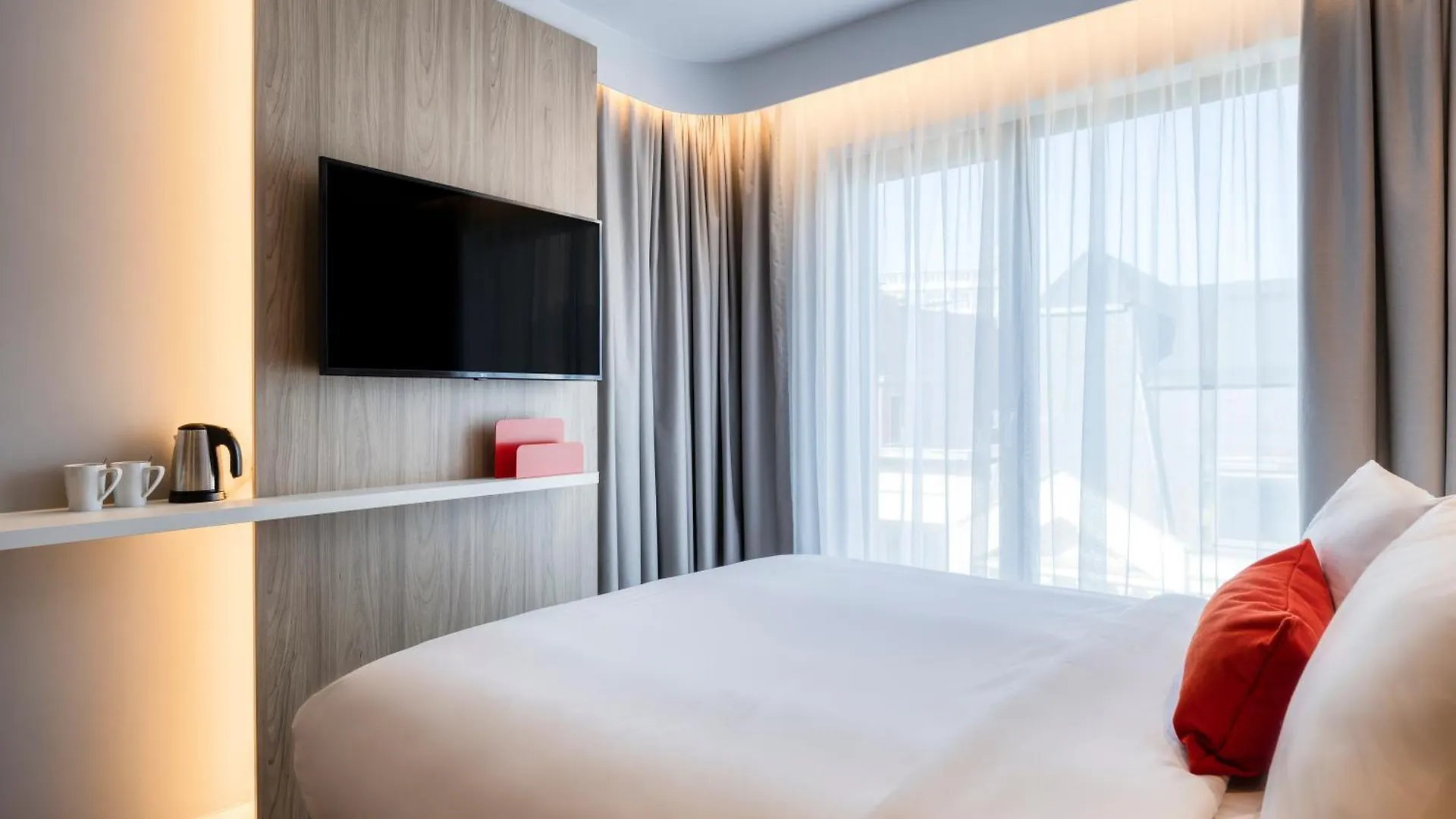 Holiday Inn Express Antwerp - City Centre By Ihg